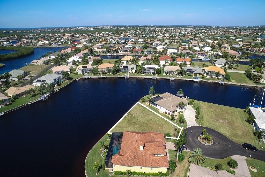 04420d3b-394a-43ca-a866-387a01a19d7b 300 SEGOVIA DR ,PUNTA GORDA,33950