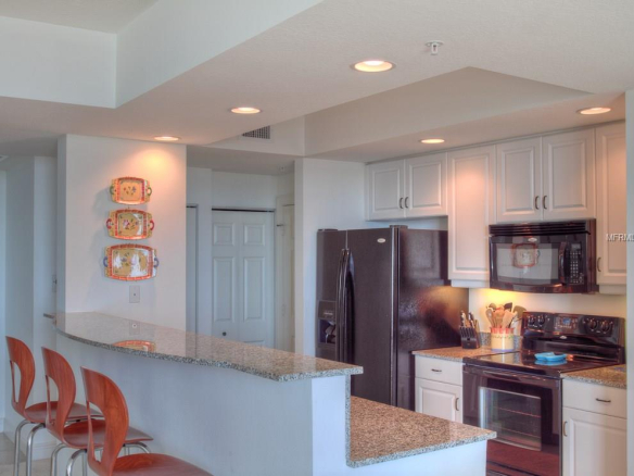 800 N TAMIAMI TRL  #1010,SARASOTA,34236