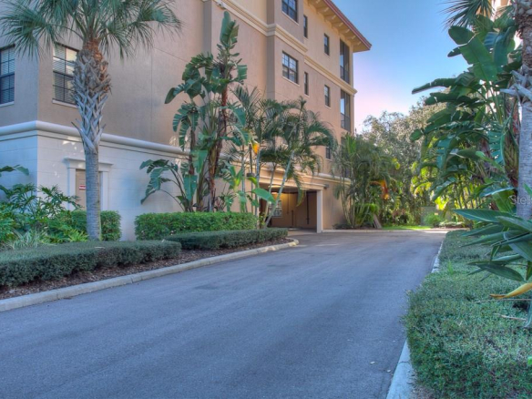 7710  LAKE VISTA CT  #205,LAKEWOOD RANCH,34202