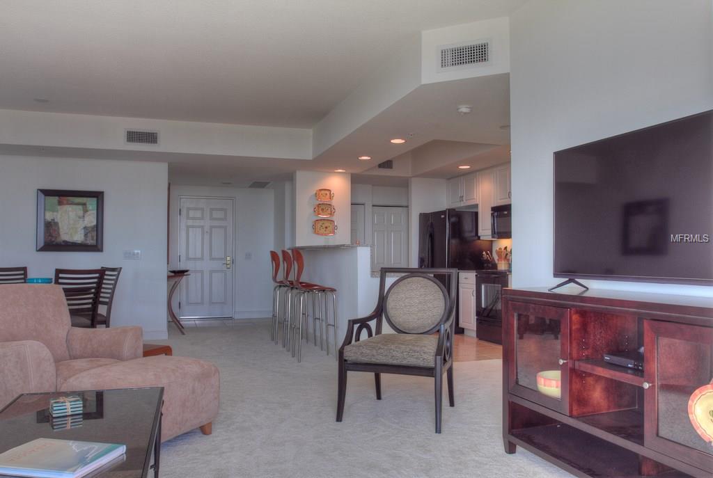1aa83b39-8a0e-414e-afbd-58f6deaf0f87 800 N TAMIAMI TRL #1010,SARASOTA,34236