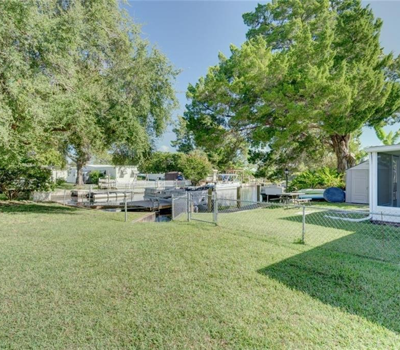 5241 ALPACA DR,WEEKI WACHEE,34607