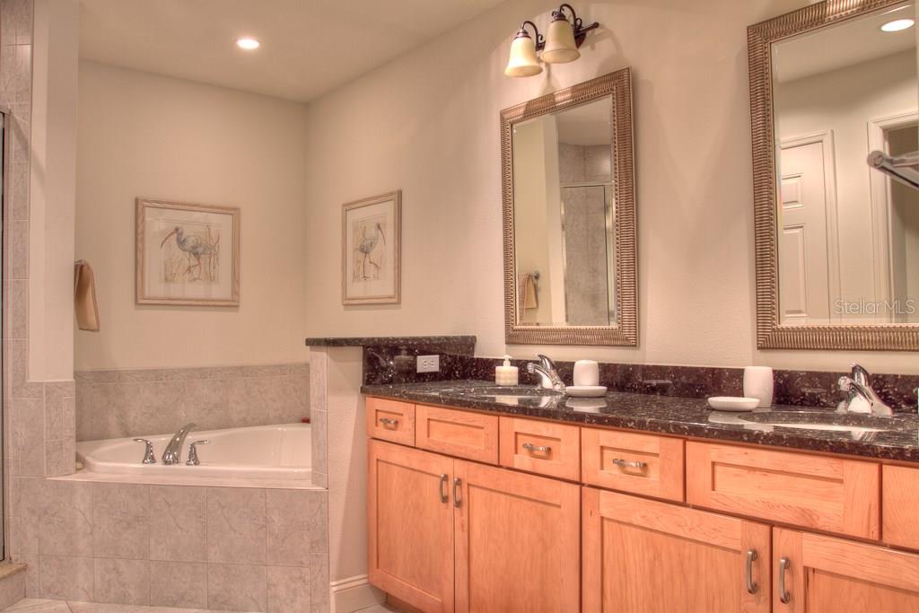 277cf5fb-a08a-45ca-a877-825c2fe1c27f 7710 LAKE VISTA CT #205,LAKEWOOD RANCH,34202