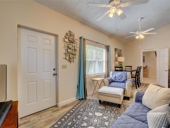 5241 ALPACA DR,WEEKI WACHEE,34607