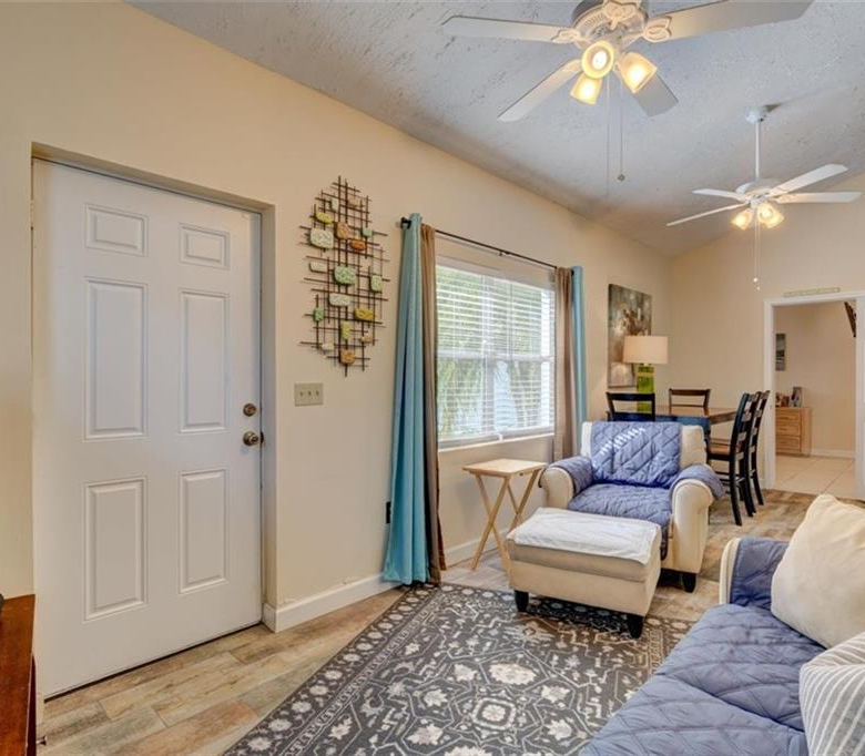 5241 ALPACA DR,WEEKI WACHEE,34607