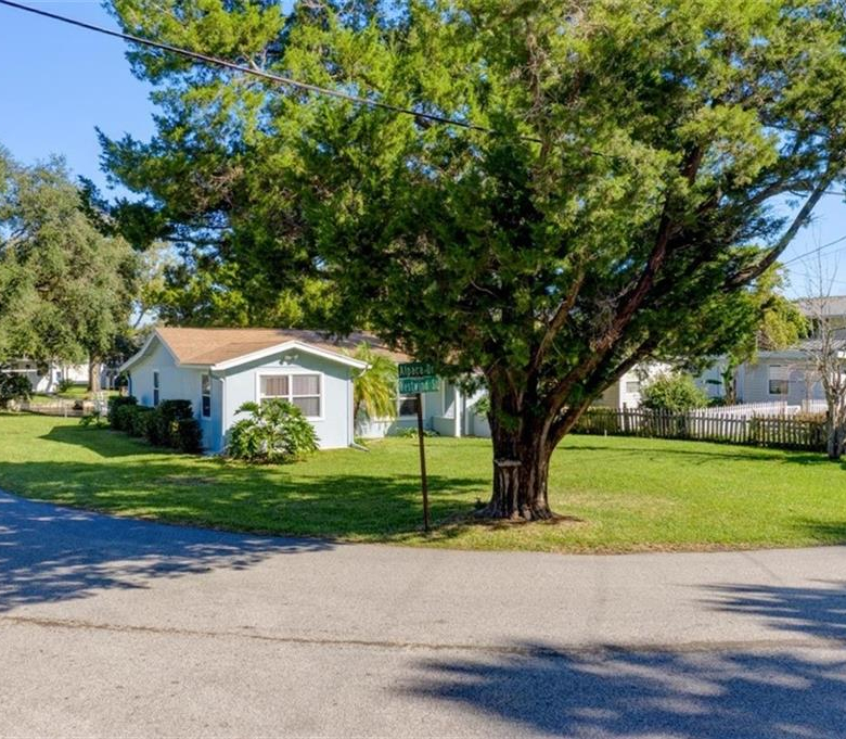 5241 ALPACA DR,WEEKI WACHEE,34607