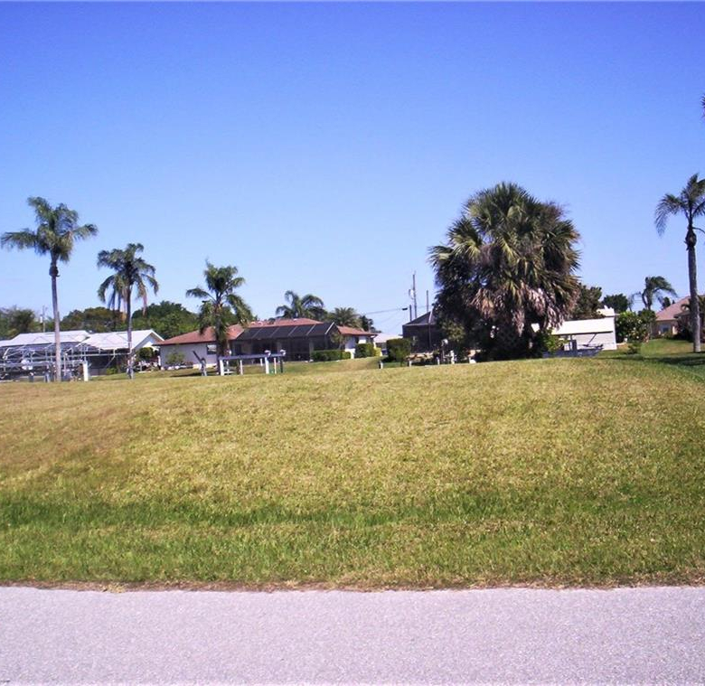 5250 FLEMING ST,PORT CHARLOTTE,33981
