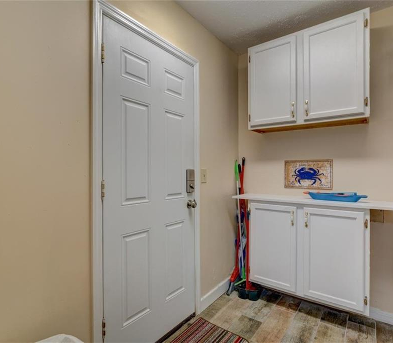 5241 ALPACA DR,WEEKI WACHEE,34607