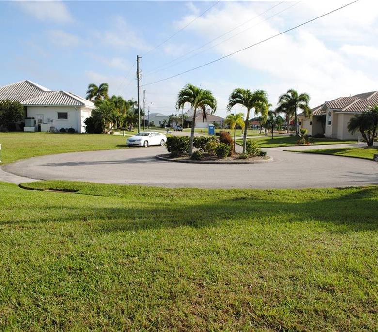 300  SEGOVIA DR ,PUNTA GORDA,33950