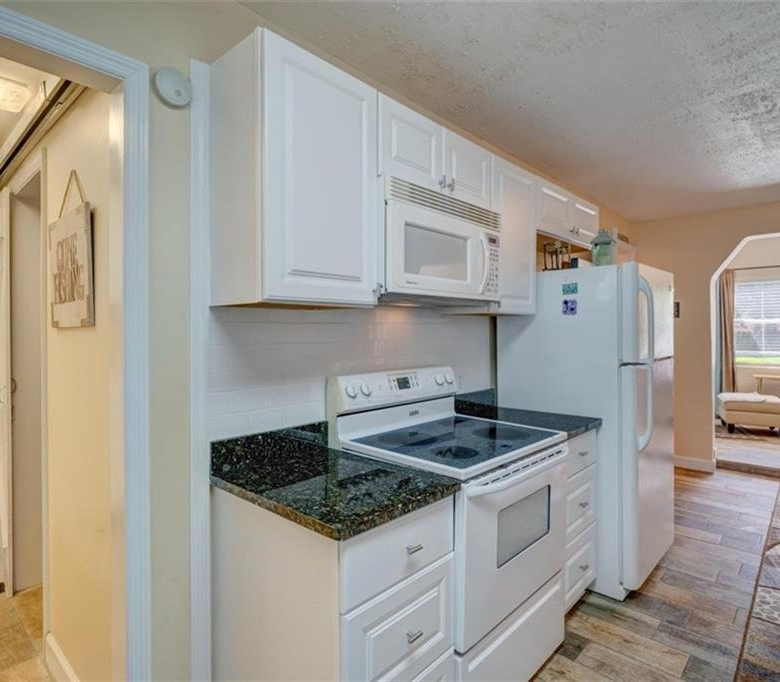 5241 ALPACA DR,WEEKI WACHEE,34607