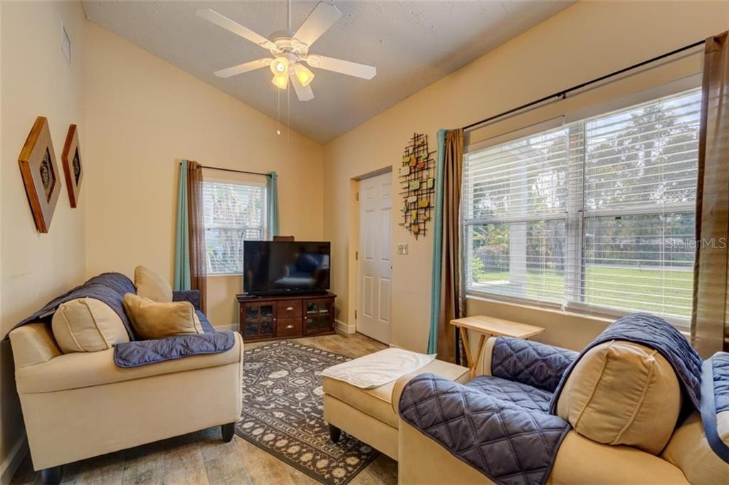 5f5bed79-df79-4253-930f-fd0fae5bd345 5241 ALPACA DR,WEEKI WACHEE,34607
