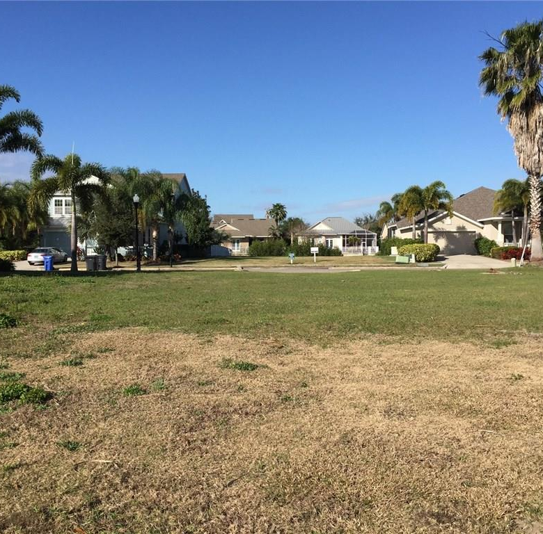 5605 SEAGRASS PL,APOLLO BEACH,33572