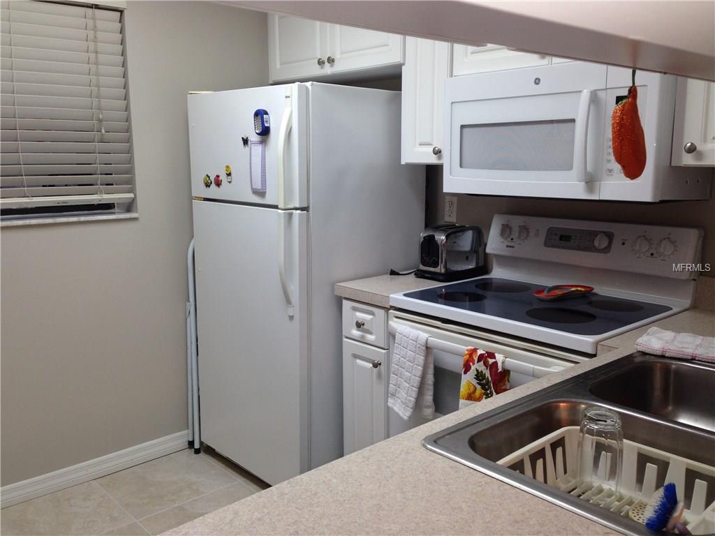 67b7b0d7-2920-4f7c-b2fa-b7259a64e376 5662 GARDENS DR #104,SARASOTA,34243