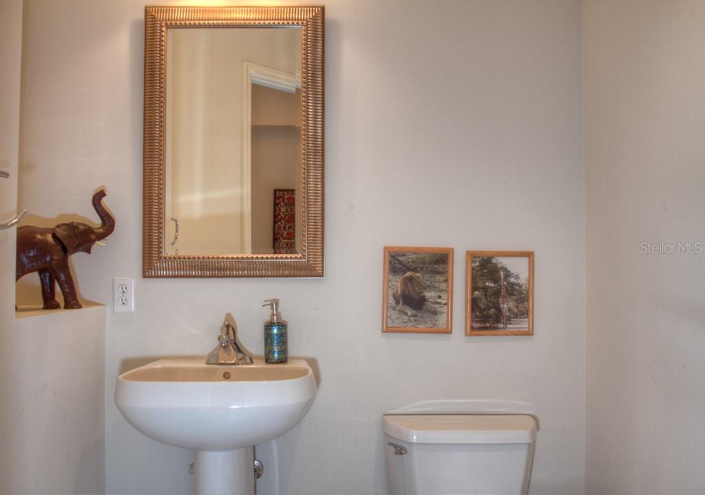 7f10d937-63cf-4468-991e-8d45c6553f6a 7710 LAKE VISTA CT #205,LAKEWOOD RANCH,34202