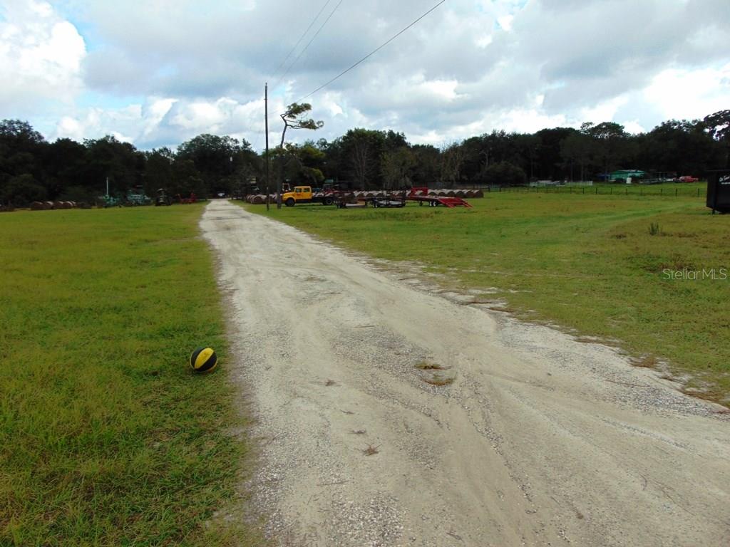 894f0565-e488-49a3-9bd0-c30a2a8eec89 33916 COUNTY ROAD 437 ,SORRENTO,32776