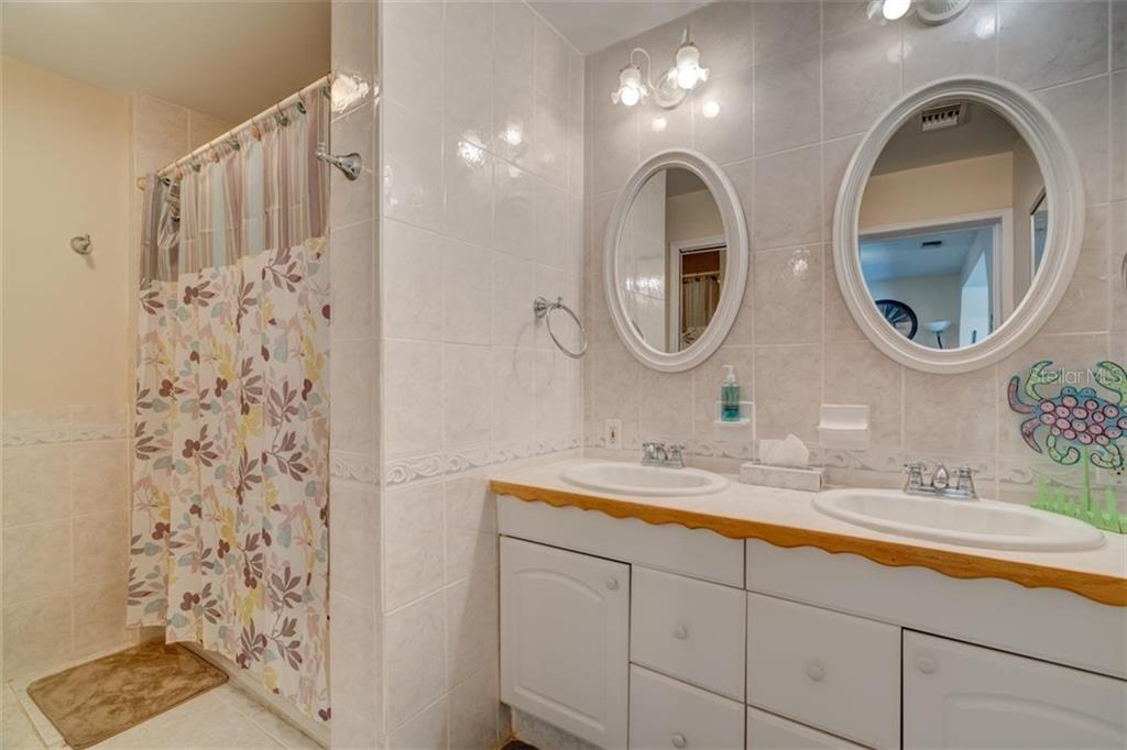 8aed8010-0e3d-4aa3-8647-f63a0e16f7a9 5241 ALPACA DR,WEEKI WACHEE,34607