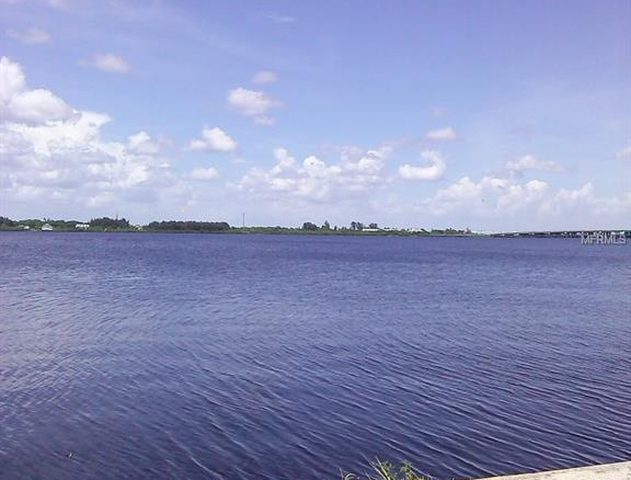 5250 FLEMING ST,PORT CHARLOTTE,33981