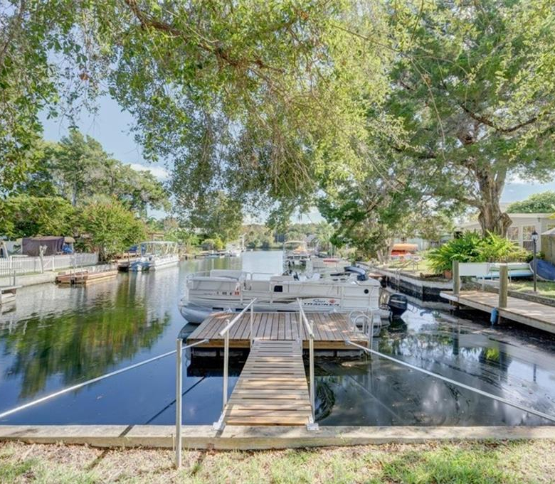 5241 ALPACA DR,WEEKI WACHEE,34607