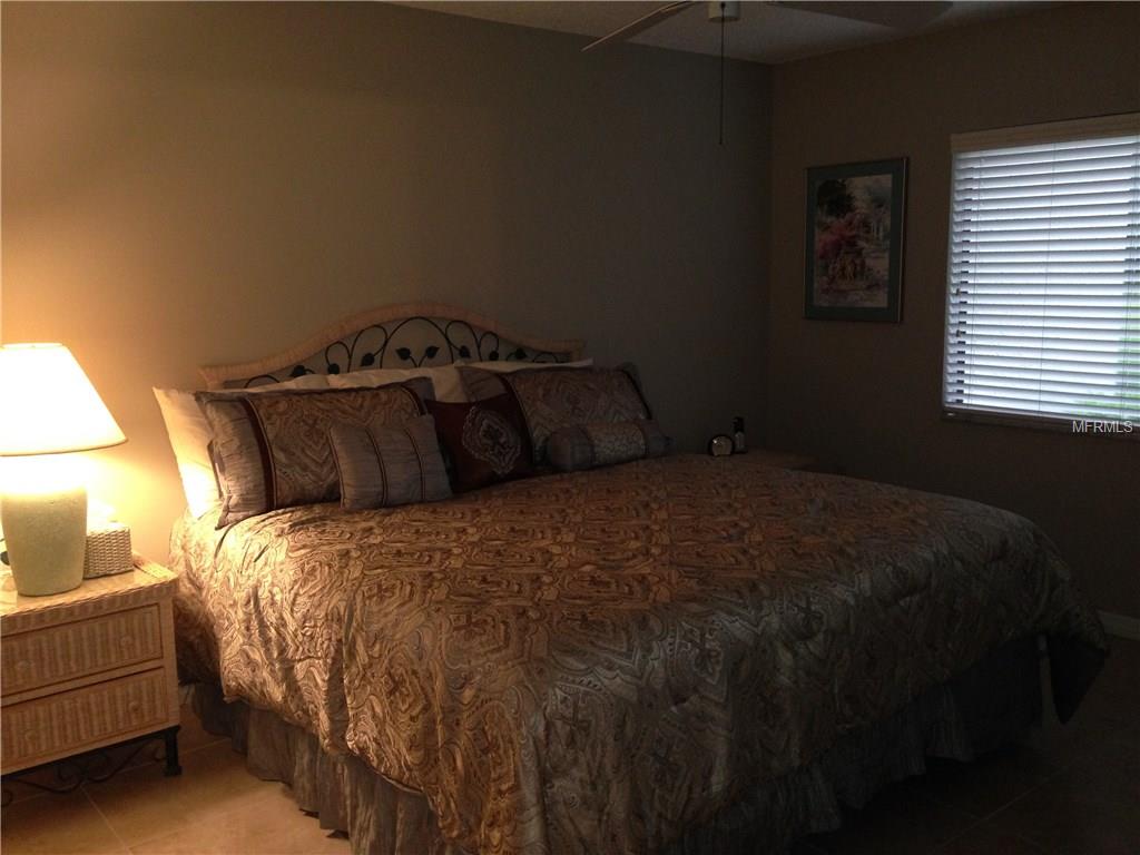 9505f4b7-1303-4580-9d68-f629333243be 5662 GARDENS DR #104,SARASOTA,34243