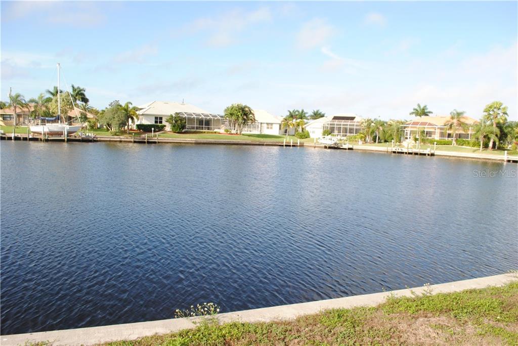 9b30dd84-5f3d-46ec-b2d5-1e66823bf82b 300 SEGOVIA DR ,PUNTA GORDA,33950