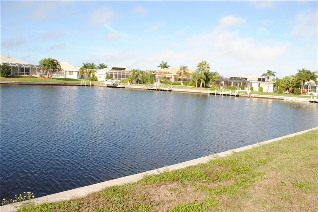 a0d3c349-e85e-4c3b-a886-7b88c2513511 300 SEGOVIA DR ,PUNTA GORDA,33950