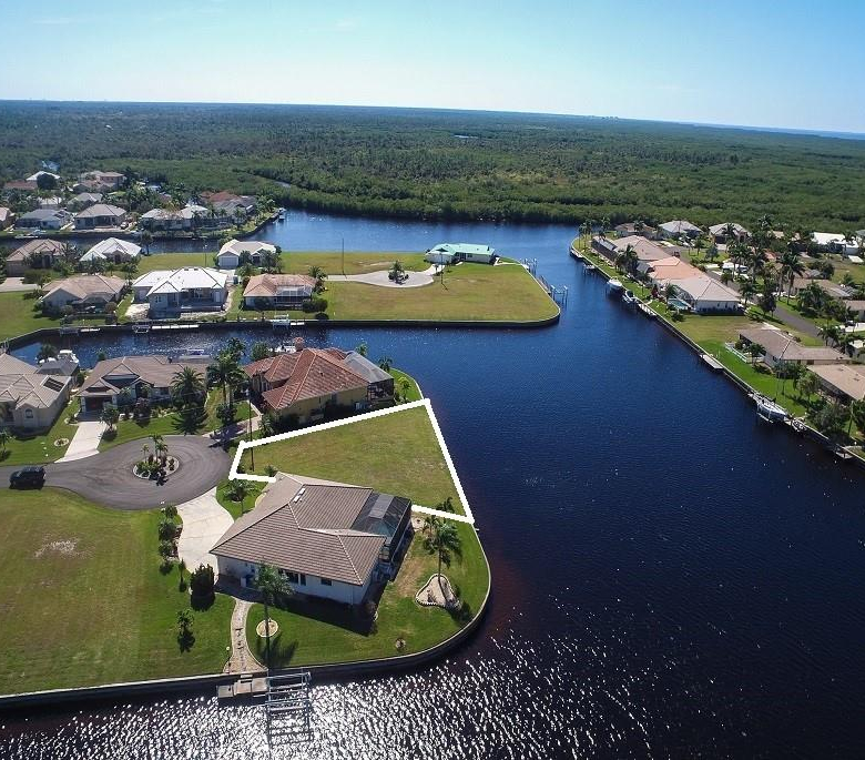 300  SEGOVIA DR ,PUNTA GORDA,33950