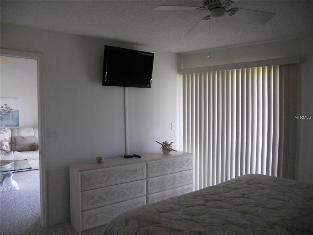bcb16fa6-0541-44a5-8551-fc5254ee2904 9610 CLUB SOUTH CIR #4304,SARASOTA,34238