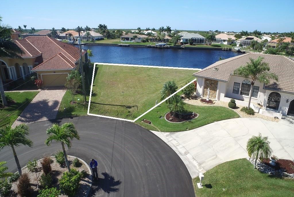 c1c08f67-b51e-41a6-a691-68bf33d2053b 300 SEGOVIA DR ,PUNTA GORDA,33950