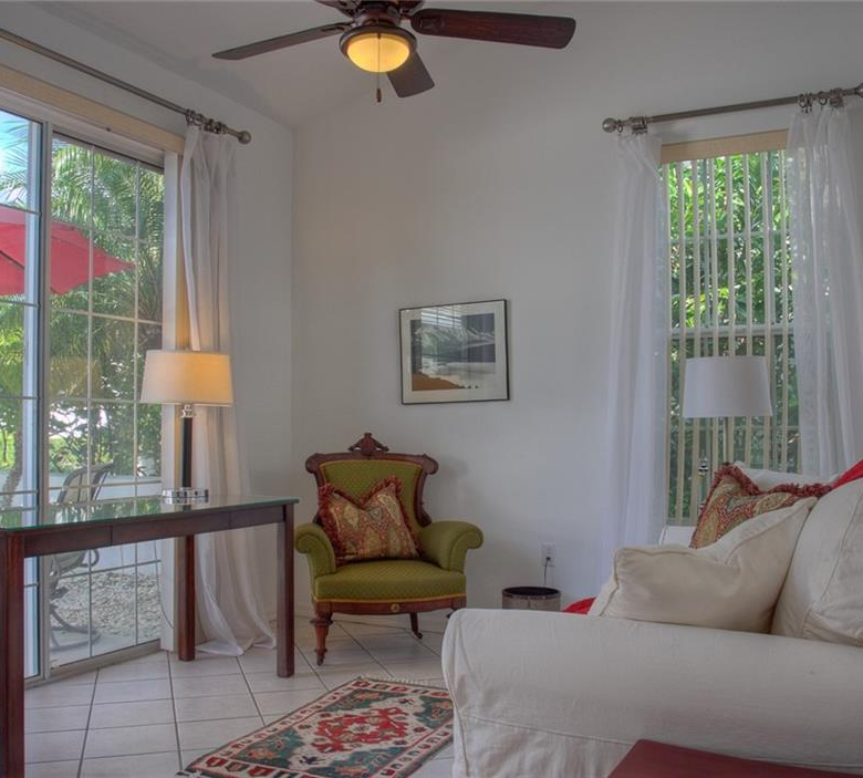 7911  WHITEBRIDGE GLN ,UNIVERSITY PARK,34201