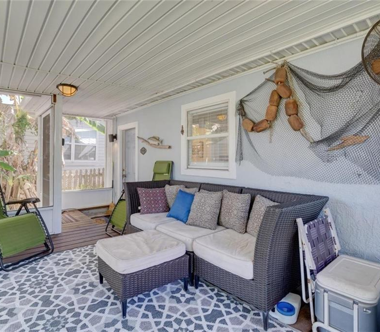 5241 ALPACA DR,WEEKI WACHEE,34607