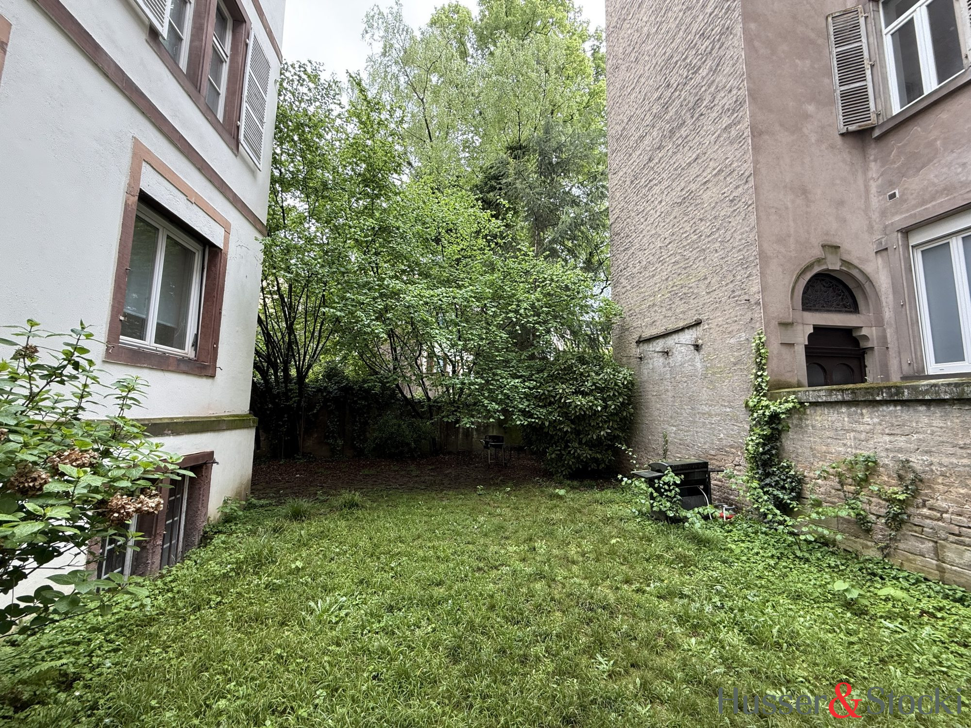 1749598936_VA4112_9_original-1 *** SOUS COMPROMIS *** 6p 4ch jardin commun