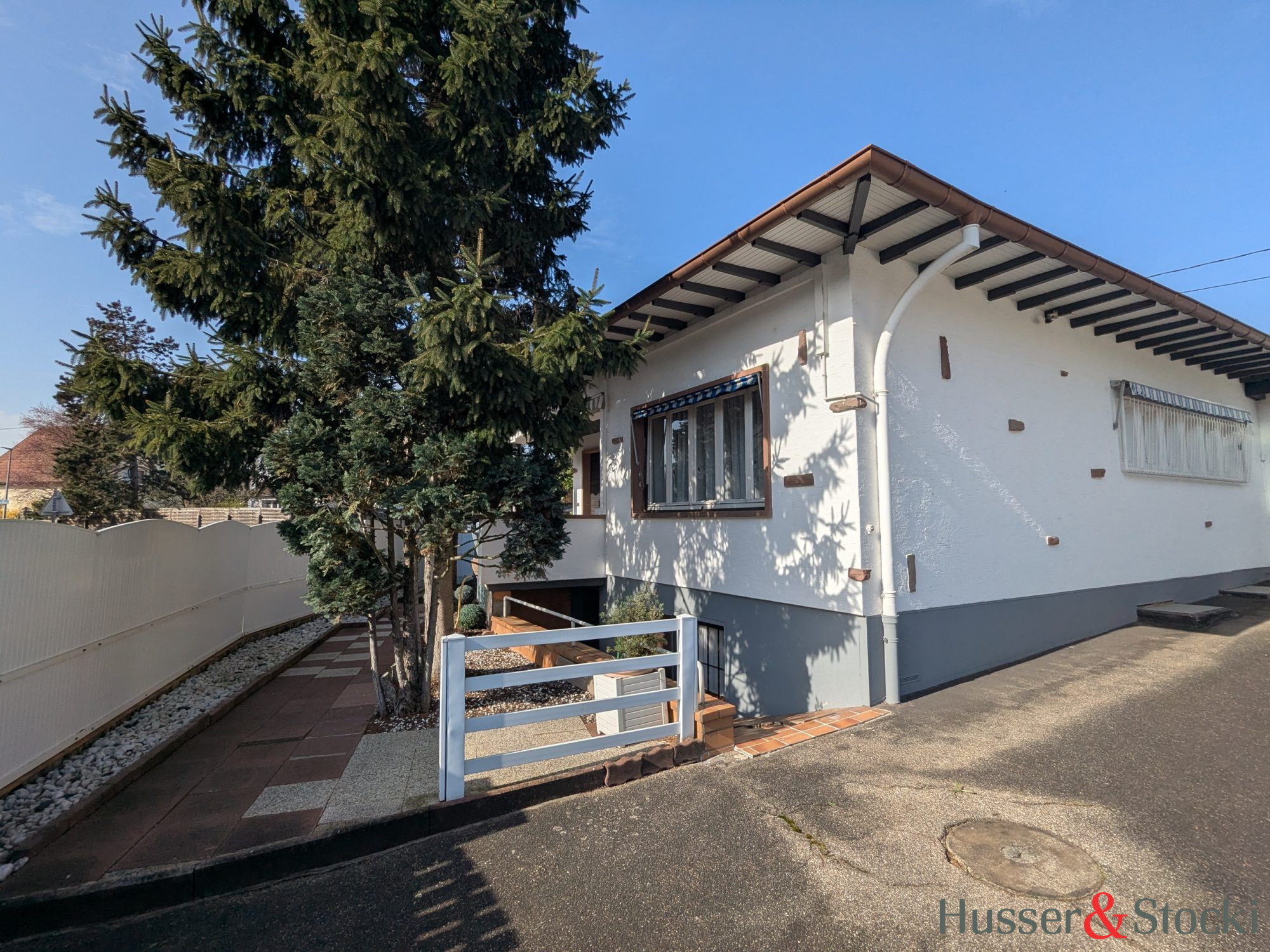 ** SOUS COMPROMIS ** Maison individuelle