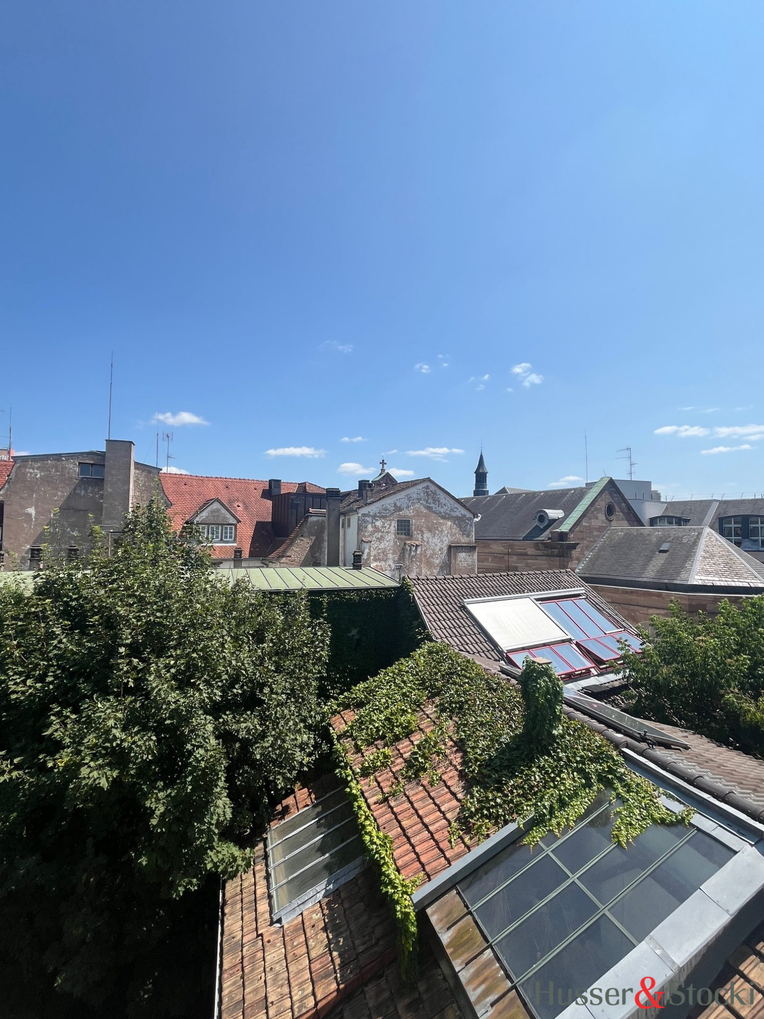 SUPERBE DUPLEX MEUBLÉ DE CARACTÈRE
