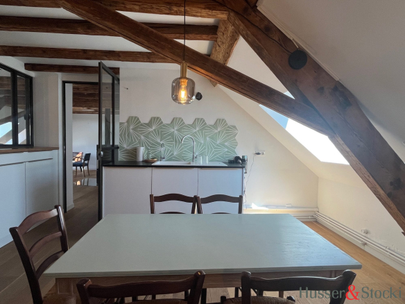 SUPERBE DUPLEX MEUBLÉ DE CARACTÈRE